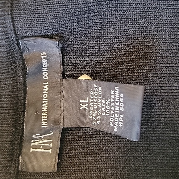 INC Black and White Lace Women's Top With Side Zip - Picture 5 of 6